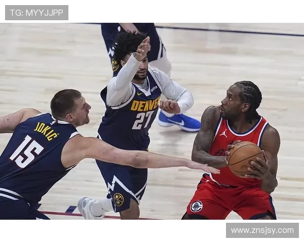 2018季后赛勇士与火箭激战回顾精彩瞬间与关键时刻分析