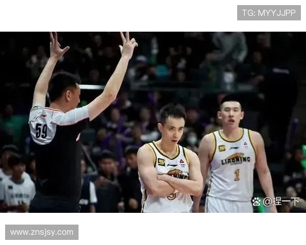 CBA精彩对决广东队迎战北京首钢全场视频回放与精彩瞬间解析 CBA精彩对决广东队迎战北京首钢全场视频回放与精彩瞬间解析