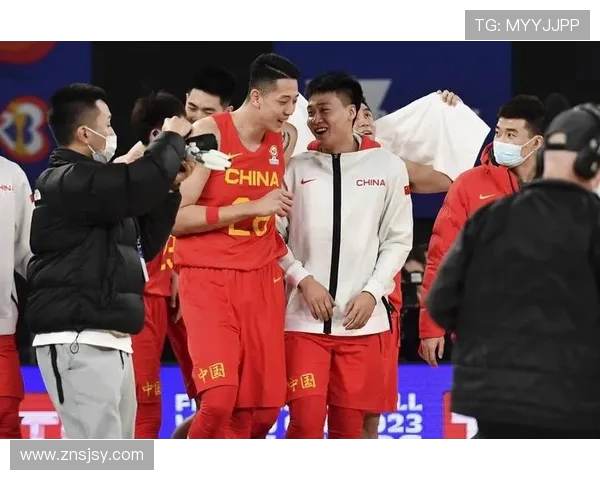 中国男篮对阵墨尔本精彩赛事回顾与精彩瞬间分享
