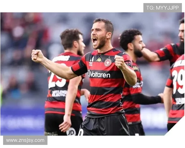 中央海队与西悉尼队激战正酣谁能在这场对决中笑到最后