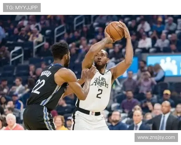 快船与勇士季后赛对决回顾精彩瞬间与关键时刻分析 快船与勇士季后赛对决回顾精彩瞬间与关键时刻分析