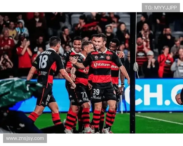 西悉尼与悉尼FC激战正酣谁能在这场德比中笑到最后 西悉尼与悉尼FC激战正酣谁能在这场德比中笑到最后