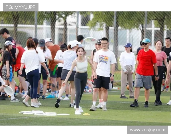 飞盘热潮席卷杭州飞盘队如何引领力量与团队的变革之路